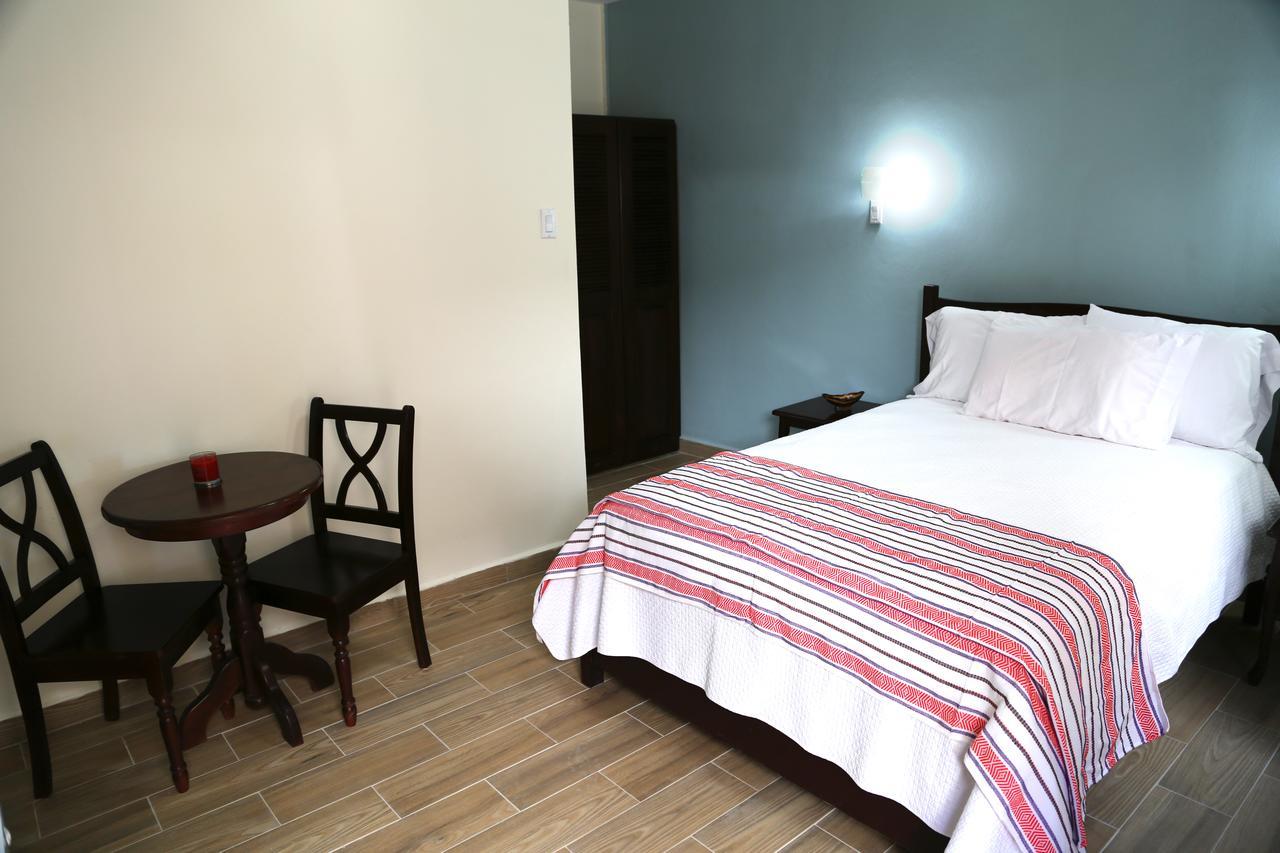Jan'S Hotel Caye Caulker Zewnętrze zdjęcie